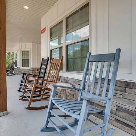 Stunning Helen Getaway With Hot Tub And Ev Charger! Villa Luaran gambar