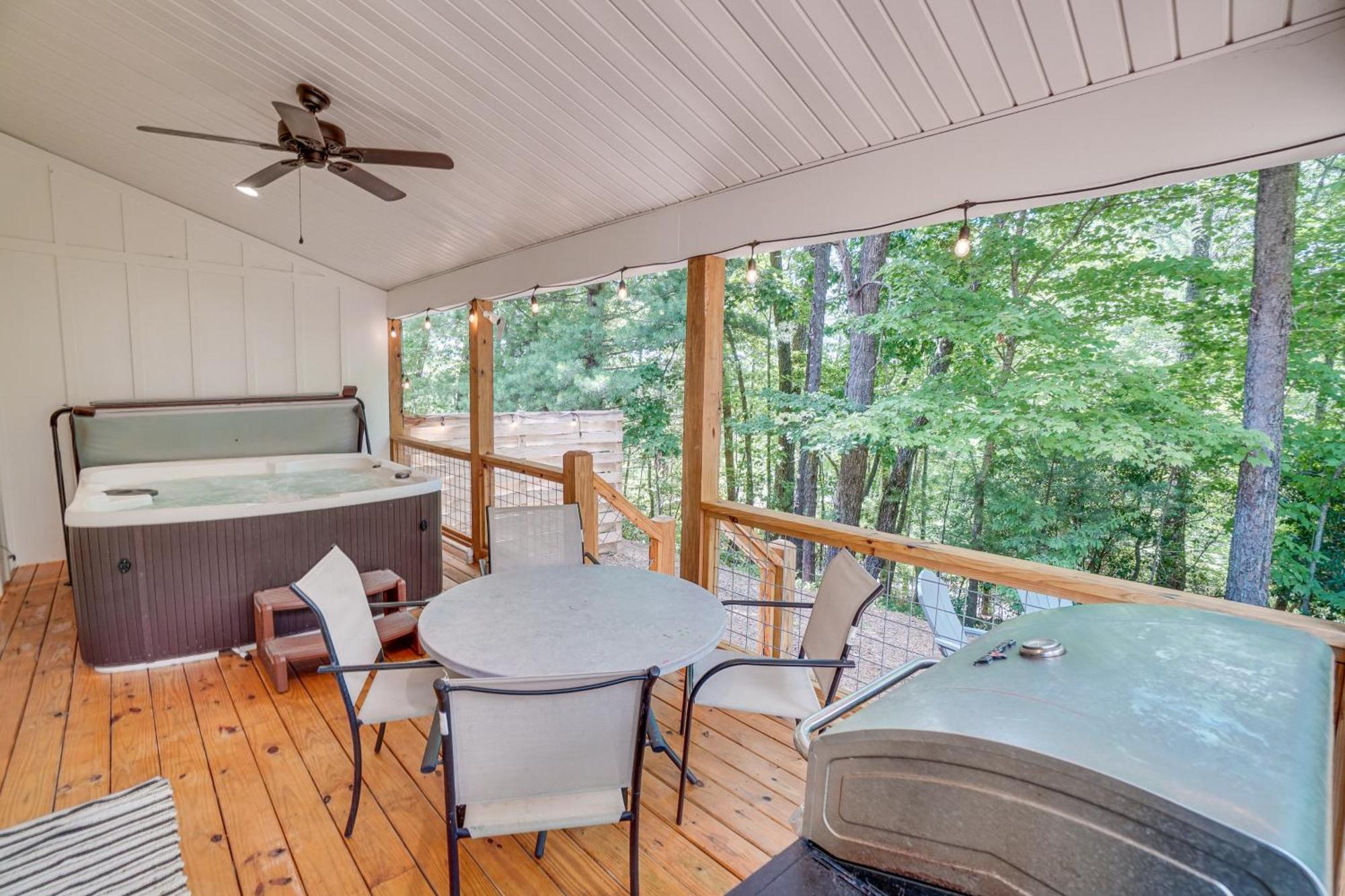 Stunning Helen Getaway With Hot Tub And Ev Charger! Villa Luaran gambar
